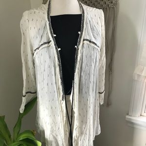 Flowy light weight sweater